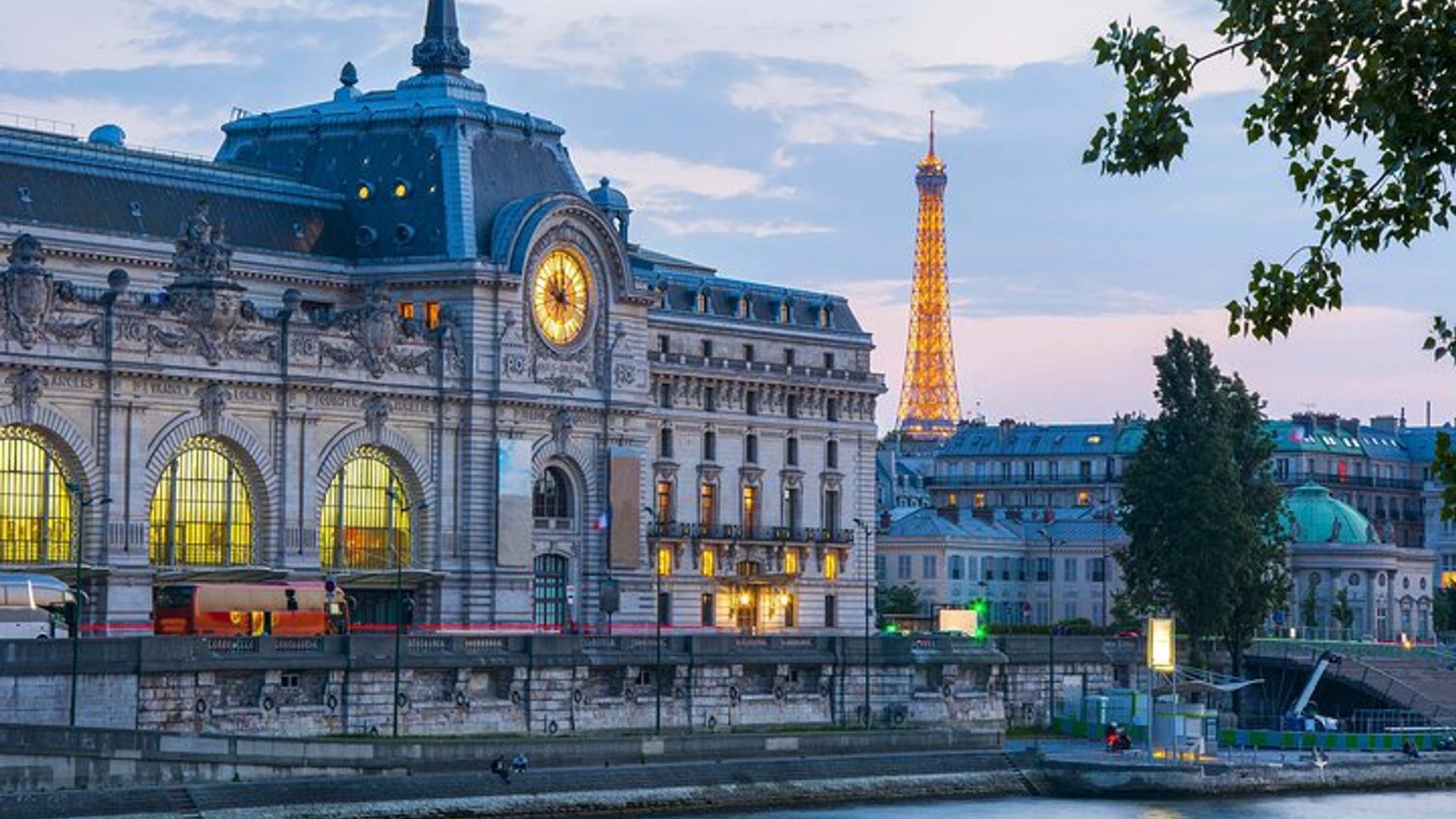 Seine Cruise and Optional Orsay Museum with Audio Guide