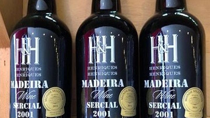 Madeira Small-Group 4x4 Open Roof Skywalk, Wine Tasting Tour