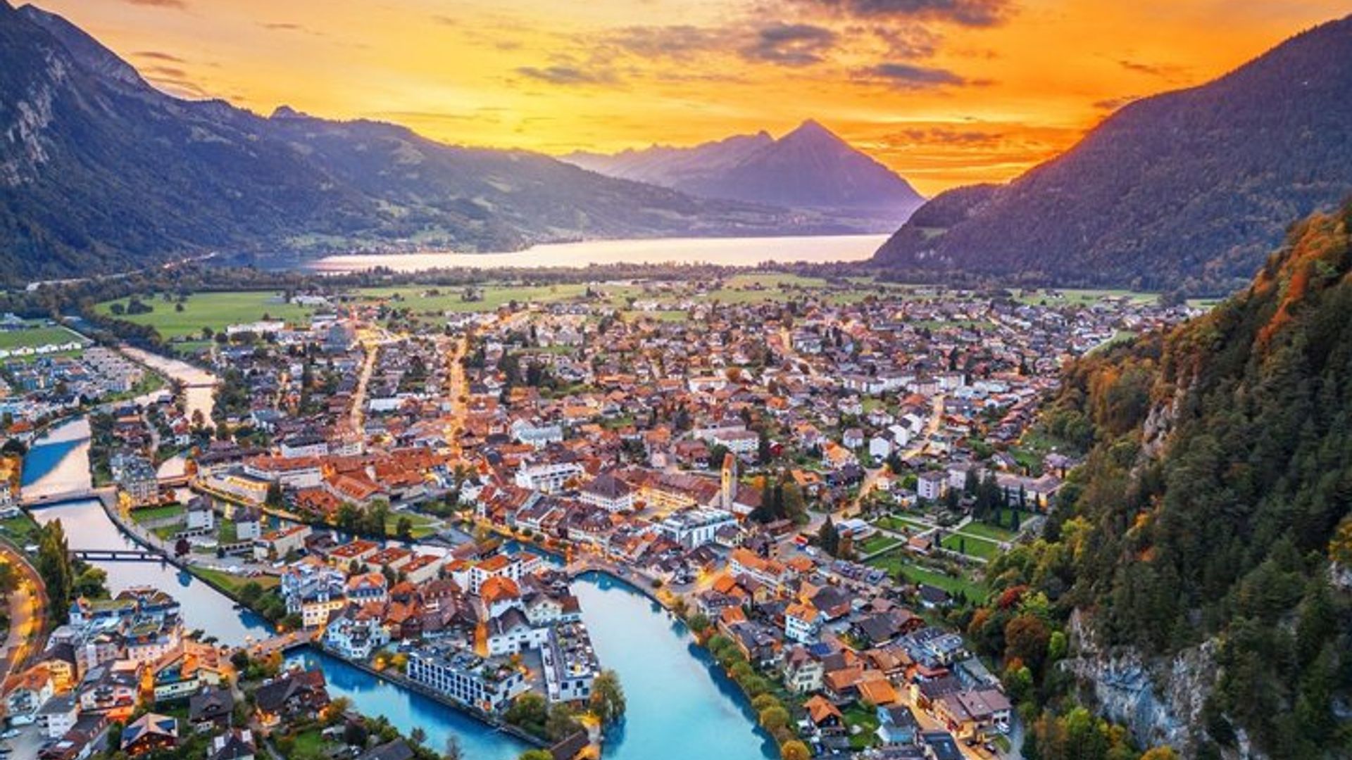 Interlaken Photogenic Spots Small-Group Tour with A Local