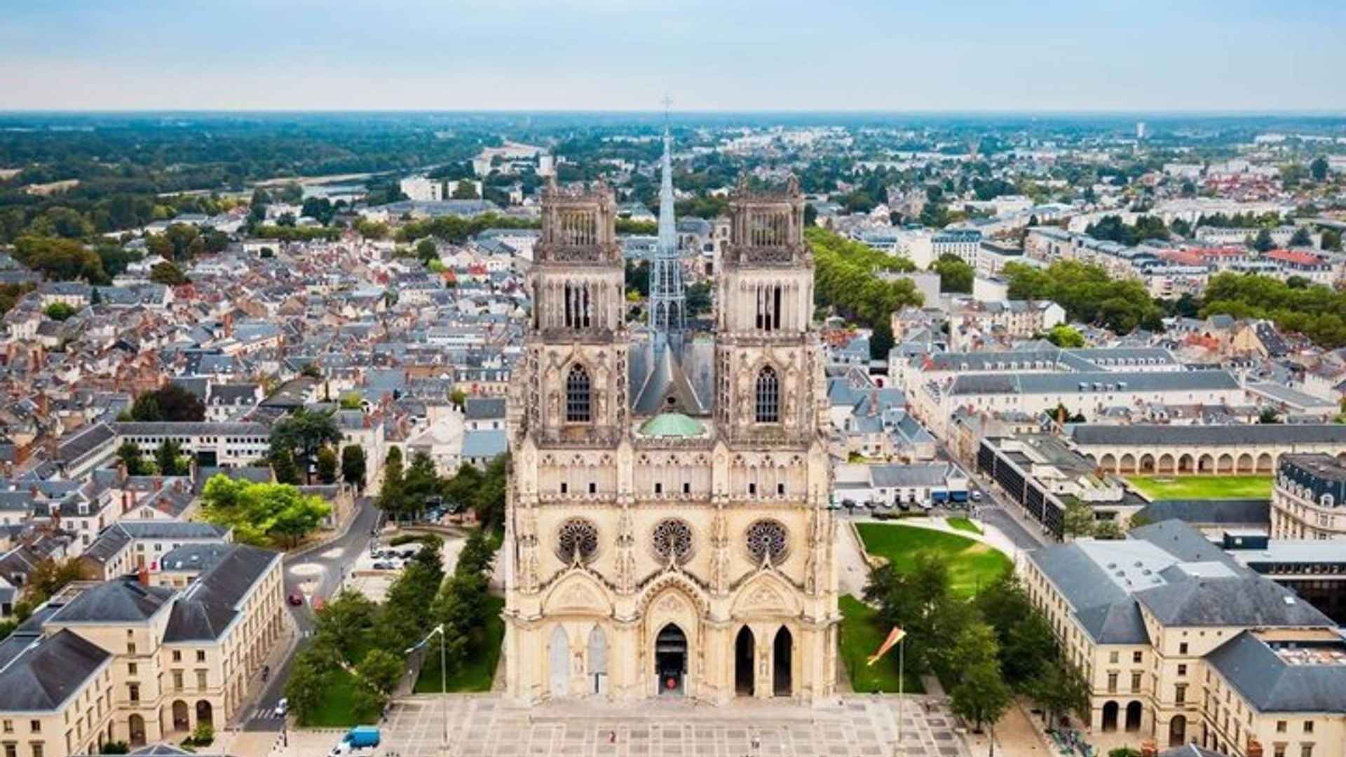 Bonjour Bourges : Privé 2 - Heure Intro City Walk avec Guide Local