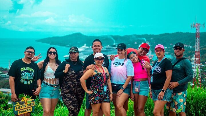Roatan Monkeys & Sloths + Chocolate & Rum Tasting + Beach Break