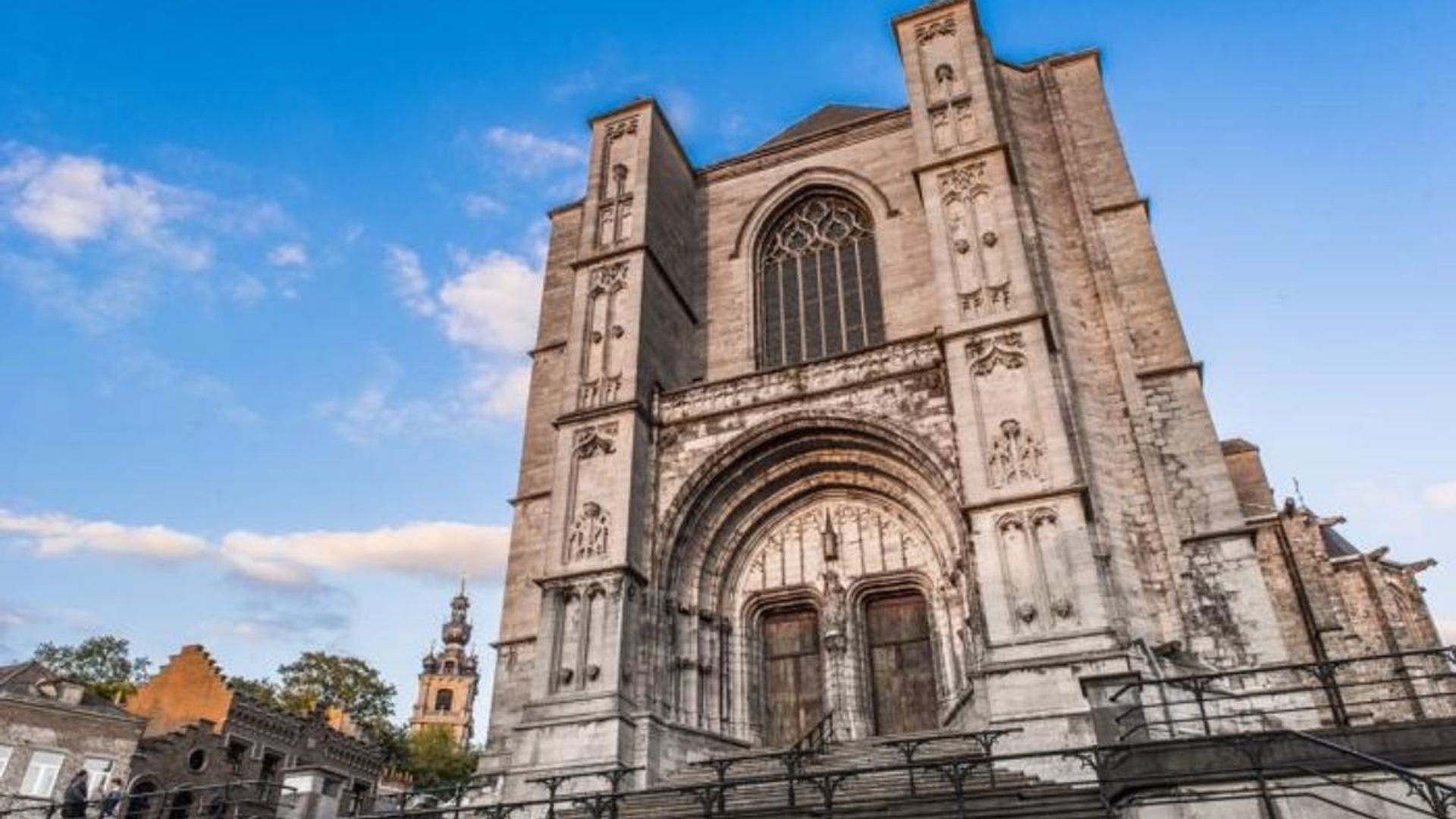 Mons downloadable audio tour on your smartphone
