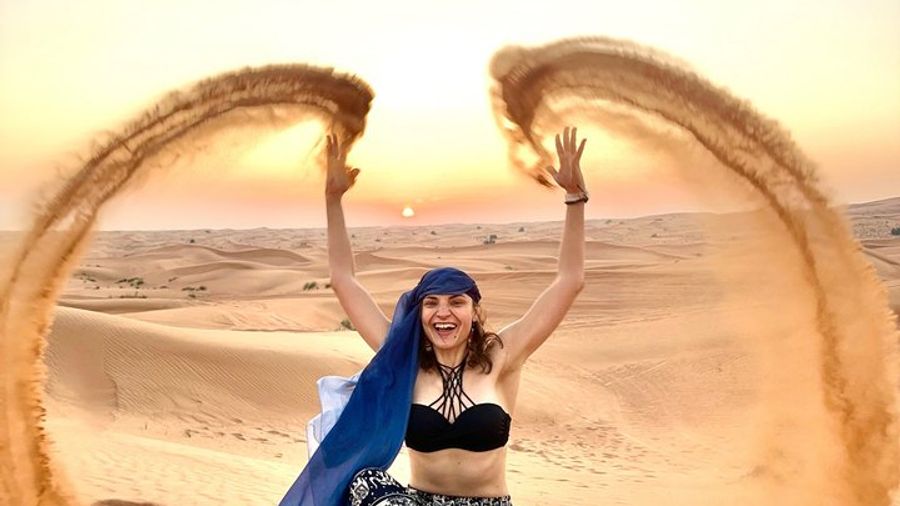 Dubai Evening Desert Safari With Quad Bike, Sandboard & BBQ Dinner