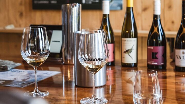 Award Winning Premium Wine Tour Queenstown Tasting at 4 Wineries