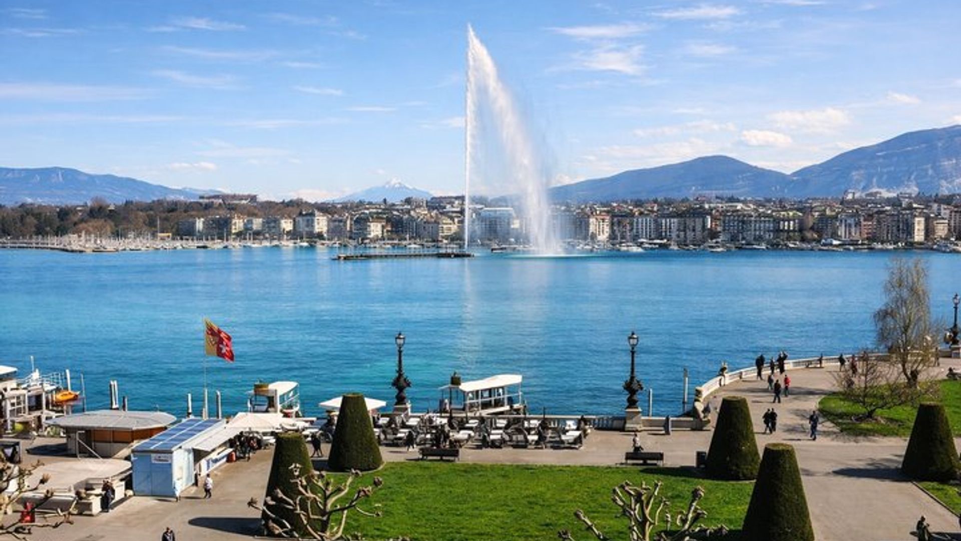 Geneva tour in luxury van