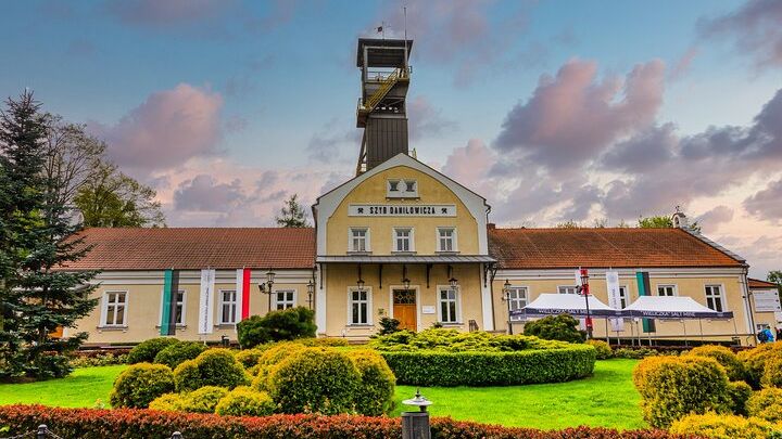Krakow to Wieliczka Salt Mine Half-Day Tour