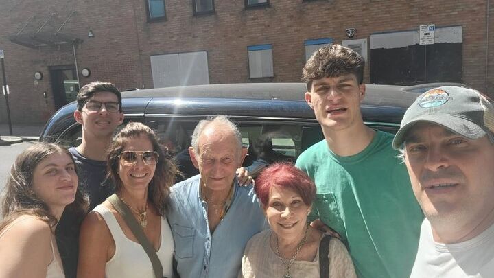 London Private Black Cab Guided City Sightseeing Half-Day Tour