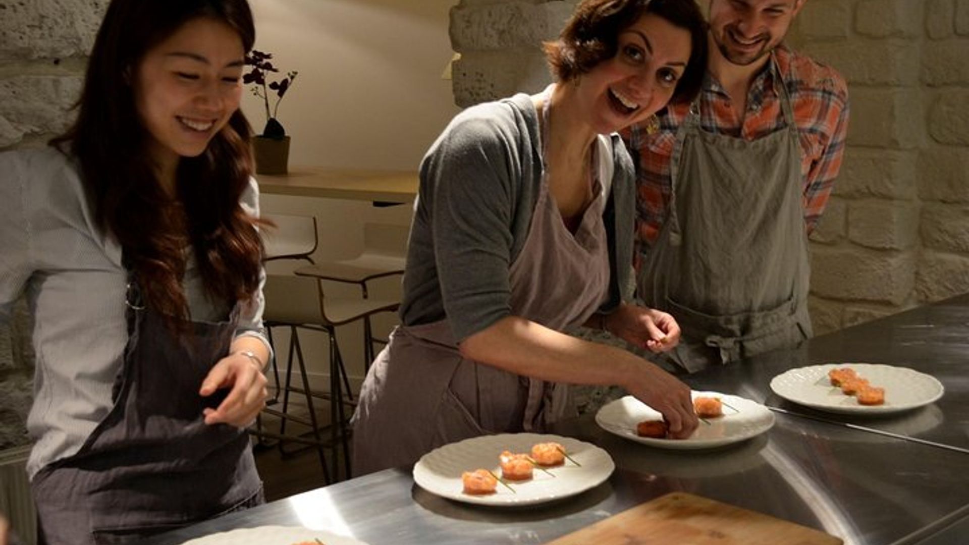 Clase de cocina en París con cena y opción de visita al mercado
