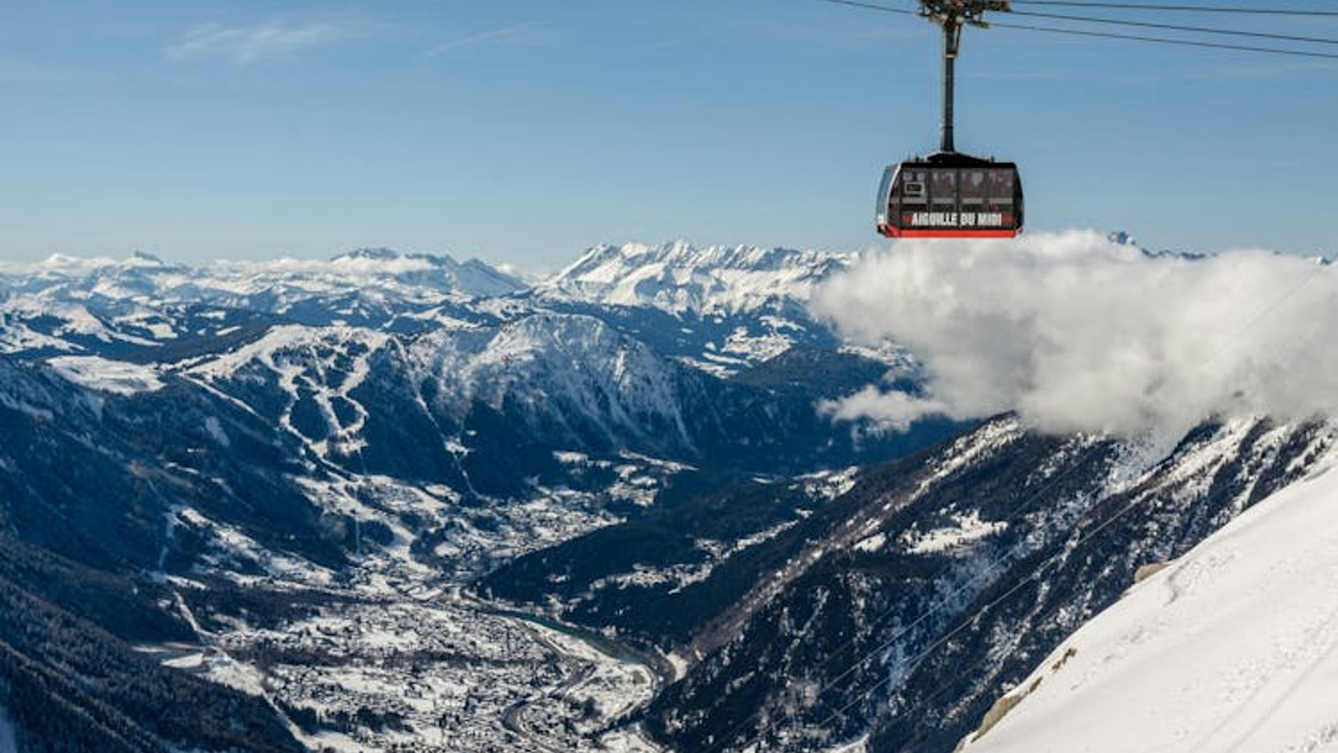 Chamonix guided day-trip with cable car and mountain train from Geneva