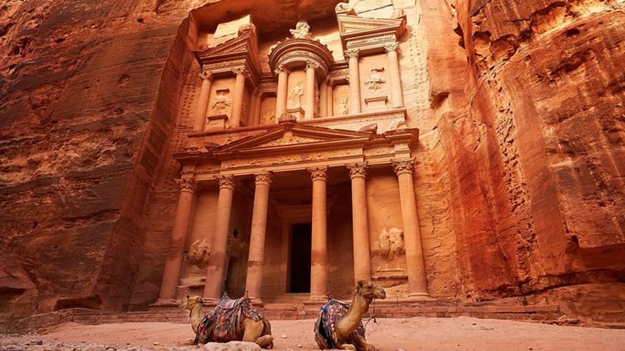 Private Petra Day Trip Including Little Petra from Amman & Guide