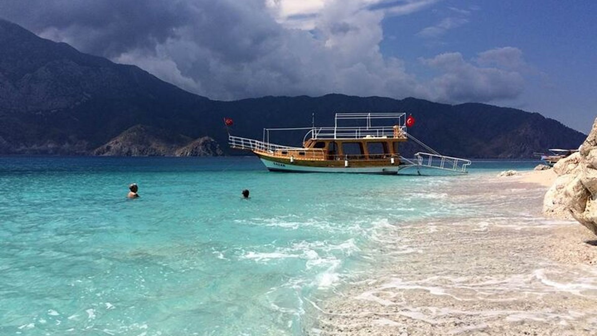 Suluada Boat Tour with BBQ Lunch & Roundtrip Transfer from Belek