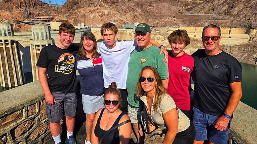 Grand Canyon, Hoover Dam, Seven Magic Mountains Tour from Las Vegas