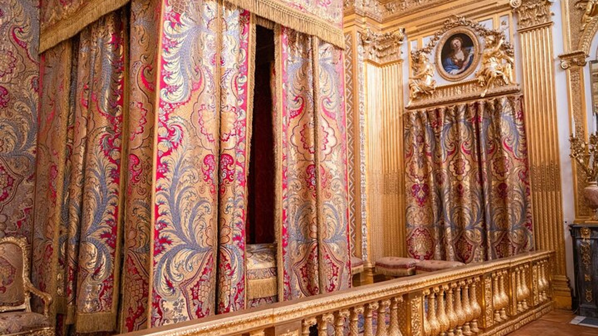 Excursión al palacio y jardines de Versalles desde París