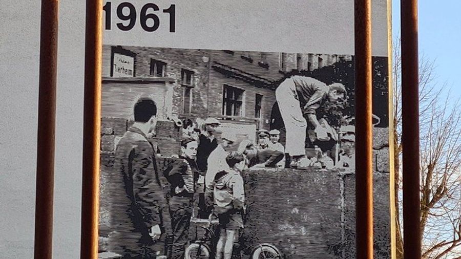 East Berlin History and Highlights French-Language Tour