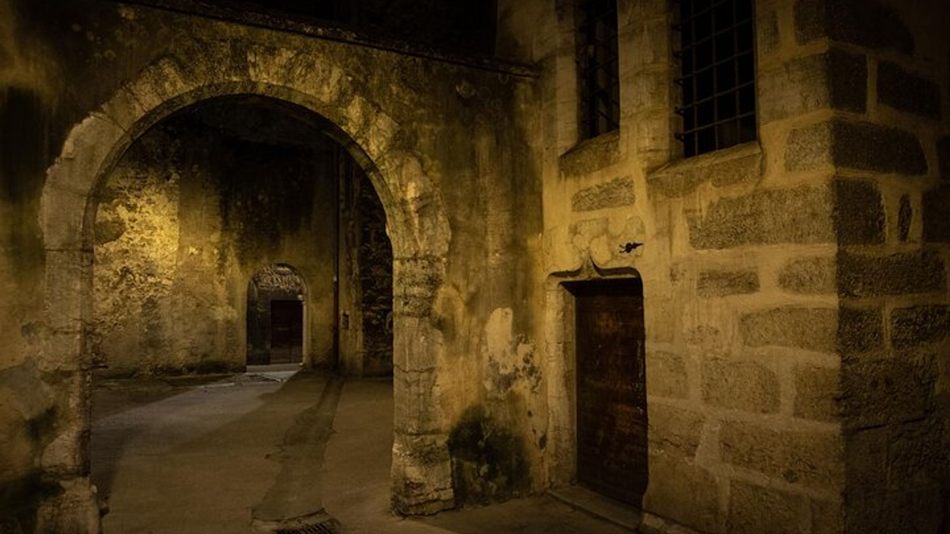 Guided Night Tour of Chambery – City of the Dukes of Savoy