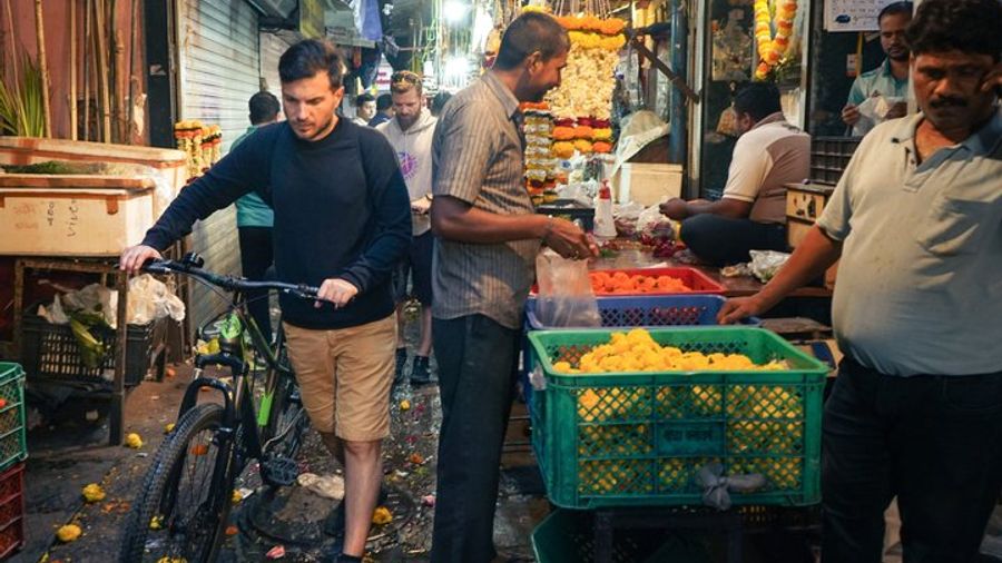 Mumbai Early Morning Half-Day Bicycle Tour