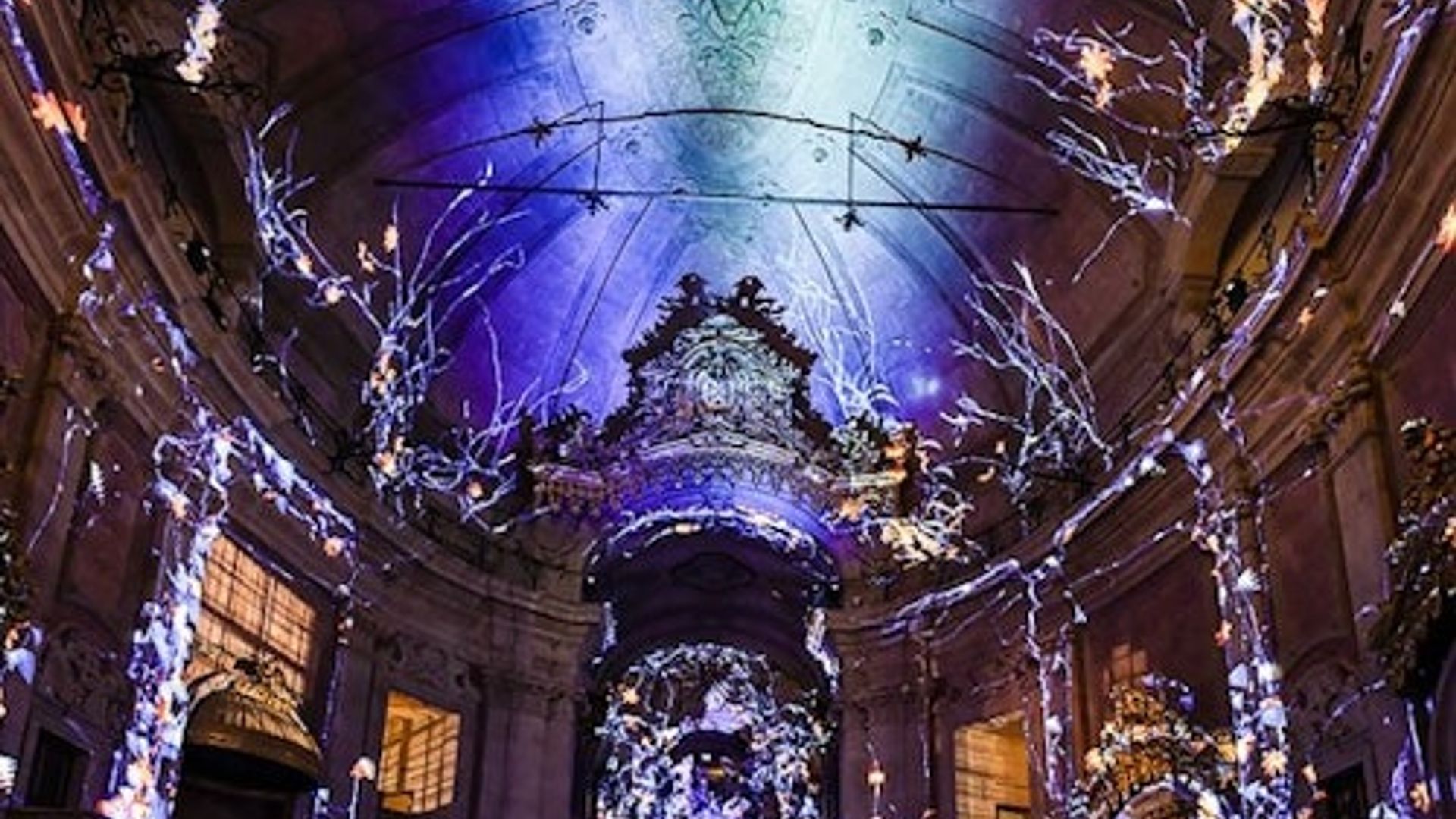 Spectacle de lumière Spiritus à l'église de Clérigos