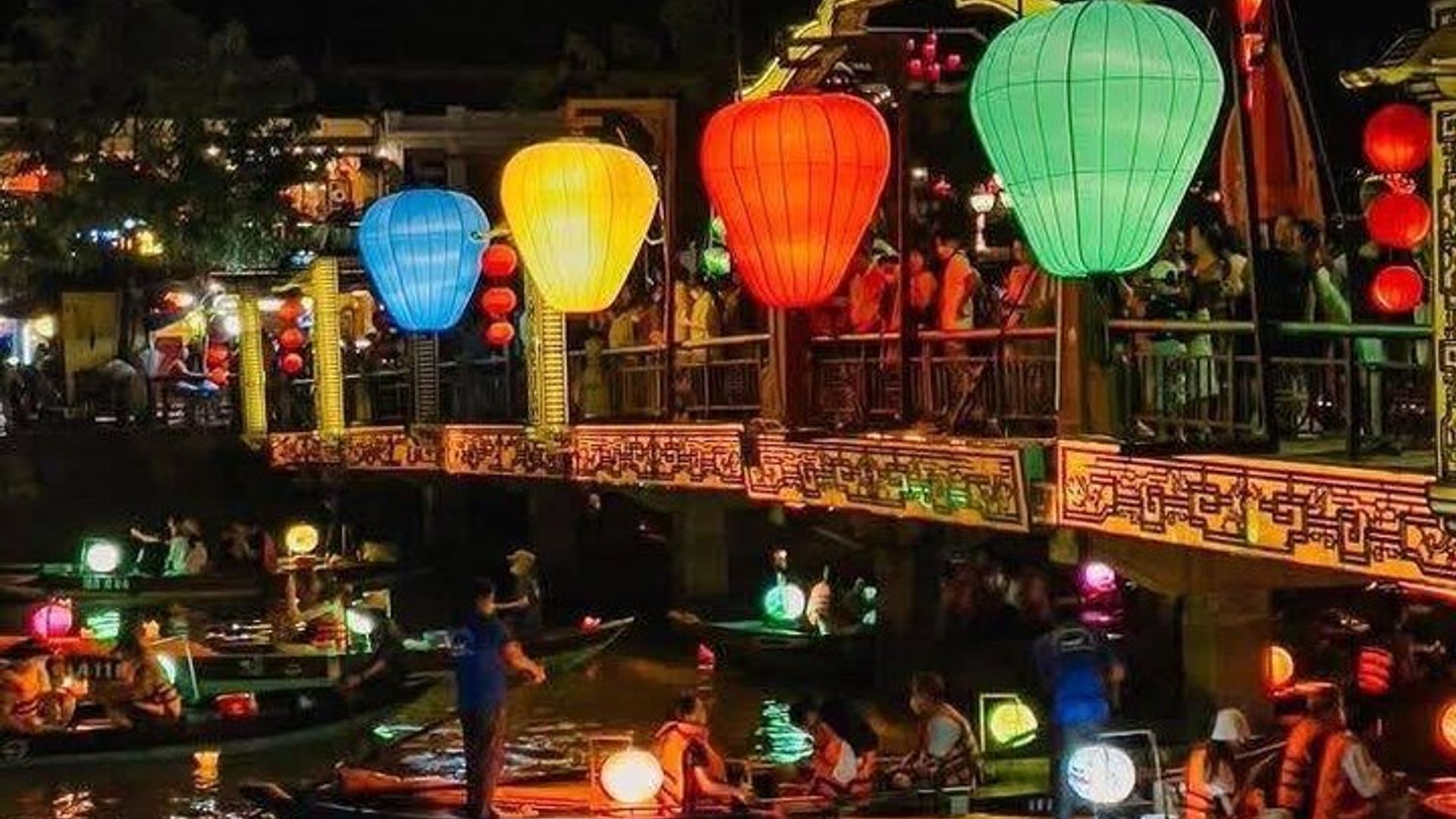 Private Tour MARBLE MOUNTAIN-Caves &HOI AN Ancient Town-BoatRide