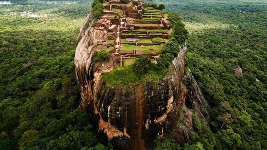 Private Full Day Tour Sigiriya and Dambulla From Kandy