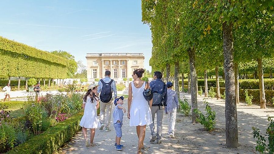Versailles Private Half Day Guided Tour Hotel Pickup & Transfer