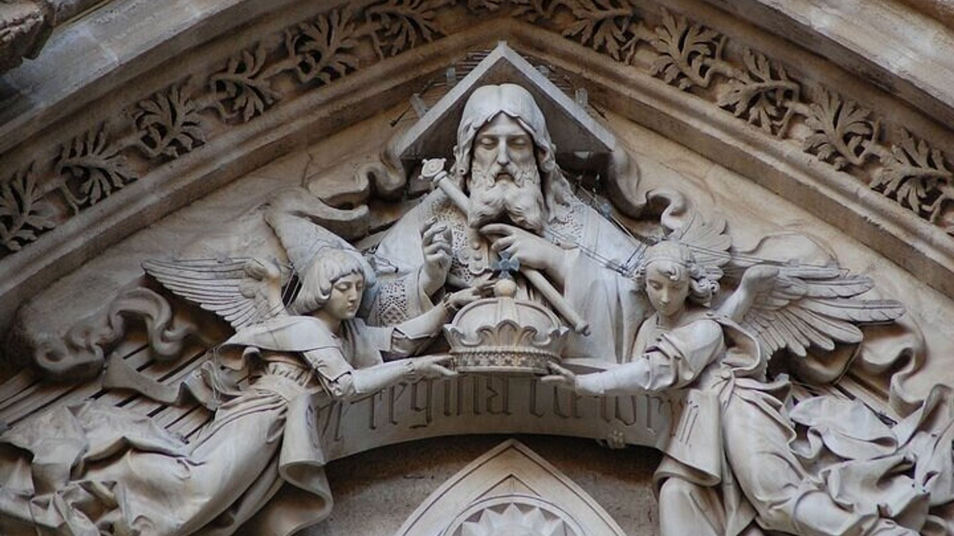 Small Group Tour to Cathedral and Giralda Direct Entrance