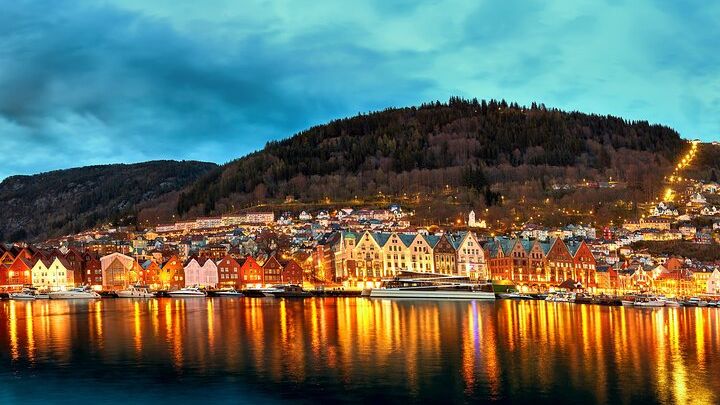 Bergen Combination Walking and Boat Tour