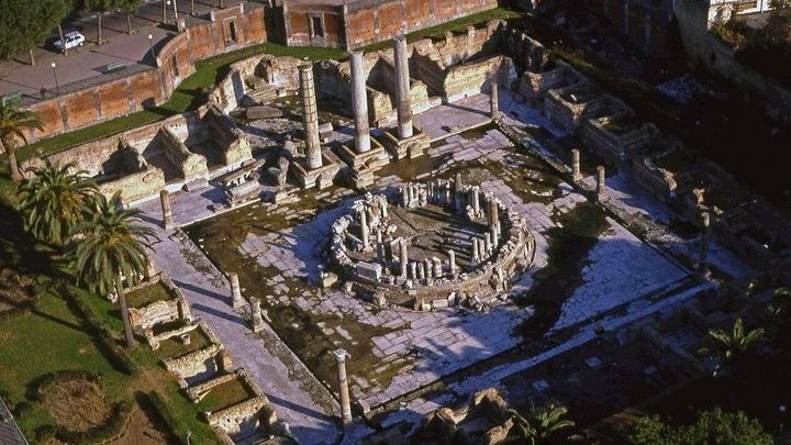Tour Naples, Solfatara Park, Temple of Serapis, Flavian Amphitheater 8 hours