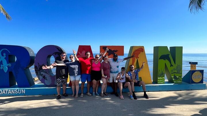 Roatan Sloth & Monkey Encounter, Chocolate & Rum + Beach Break