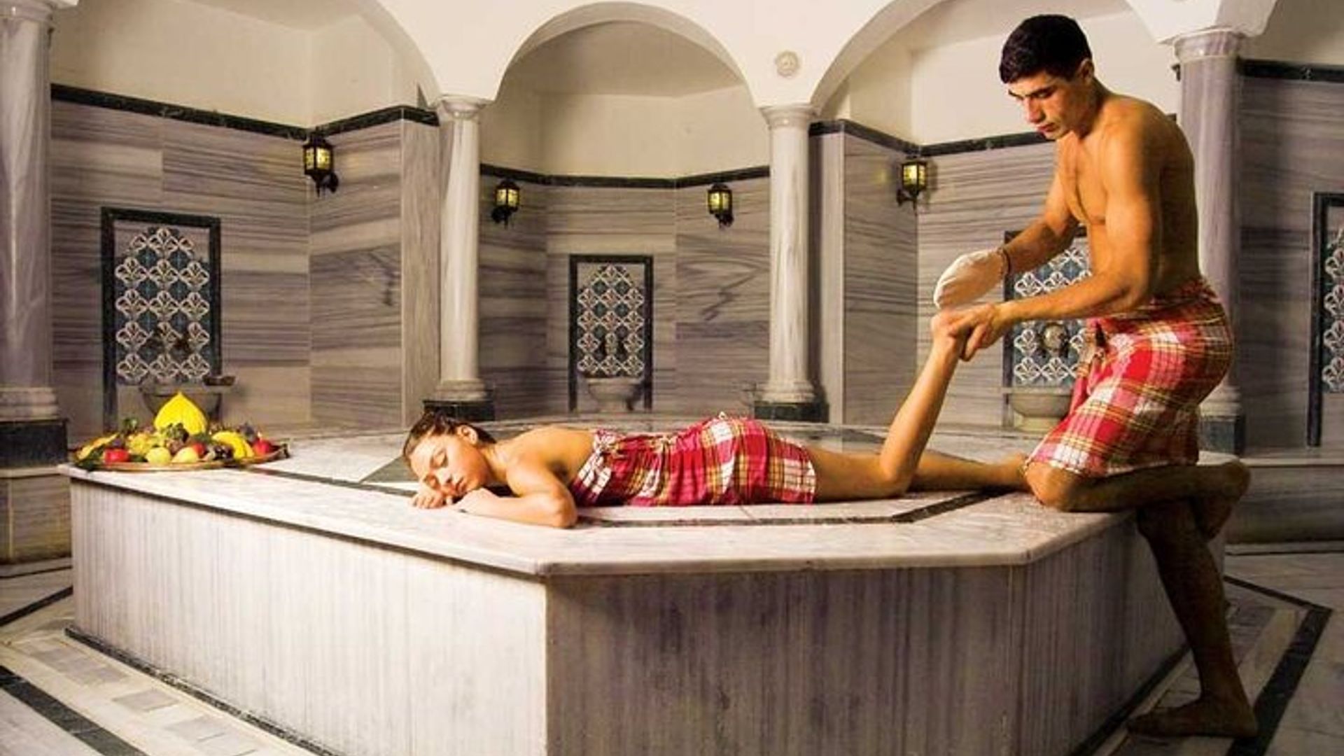 Side Turkish Bath with Full Body Aloe Vera Massage & Transfer