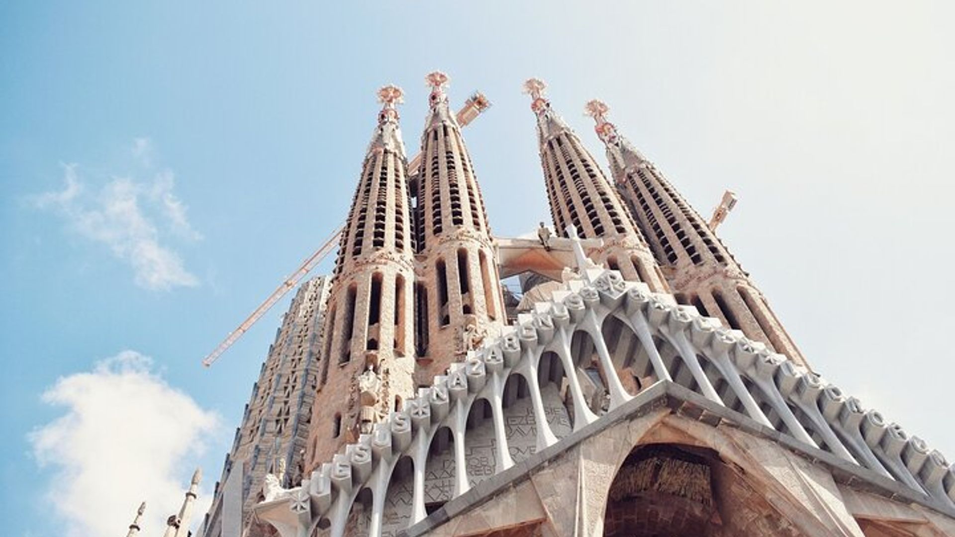 Sagrada Familia Skip-the-Line Entry with German-Speaking Guide