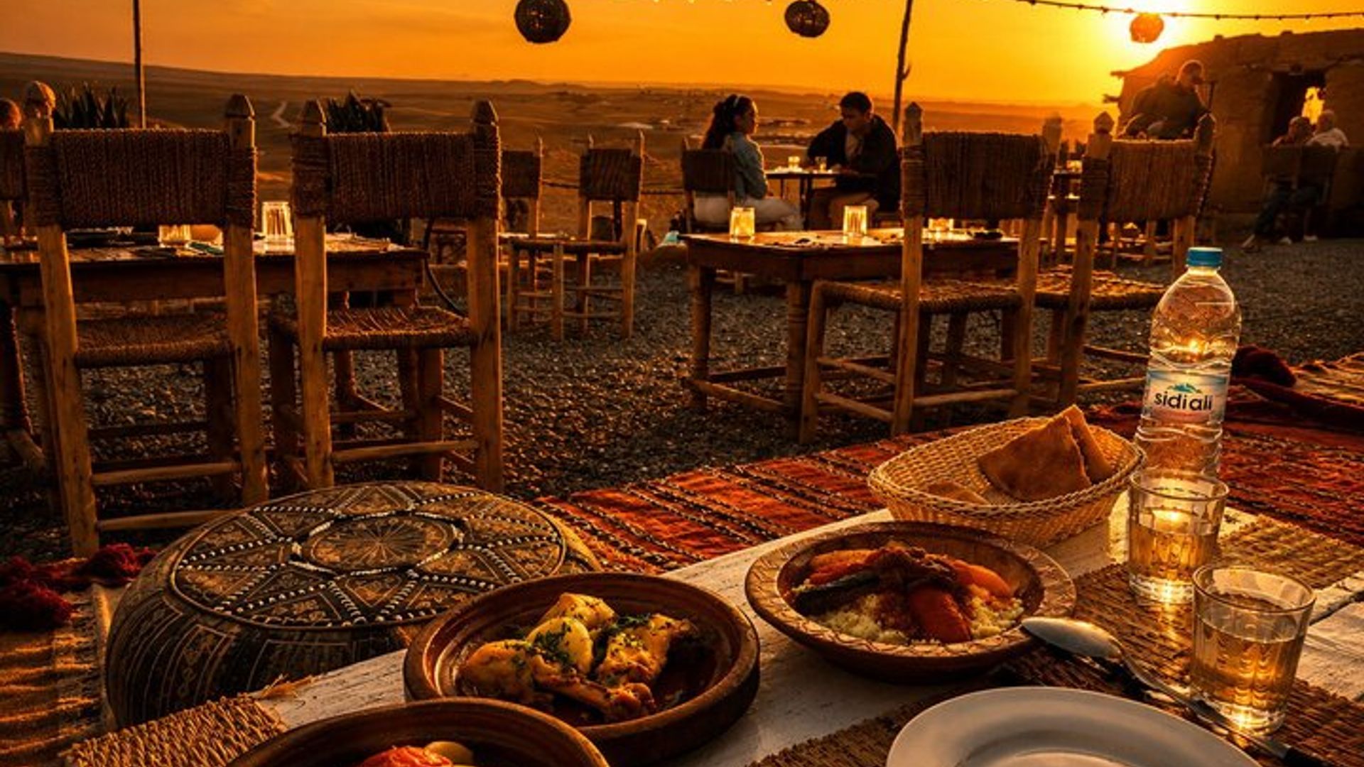 Marrakech: Sunset, Dinner Show & Stargazing in Agafay Desert