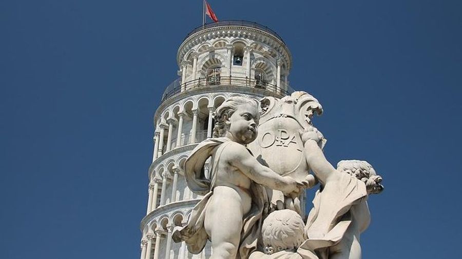 Pisa Small-Group Walking Tour with Leaning Tower Climb