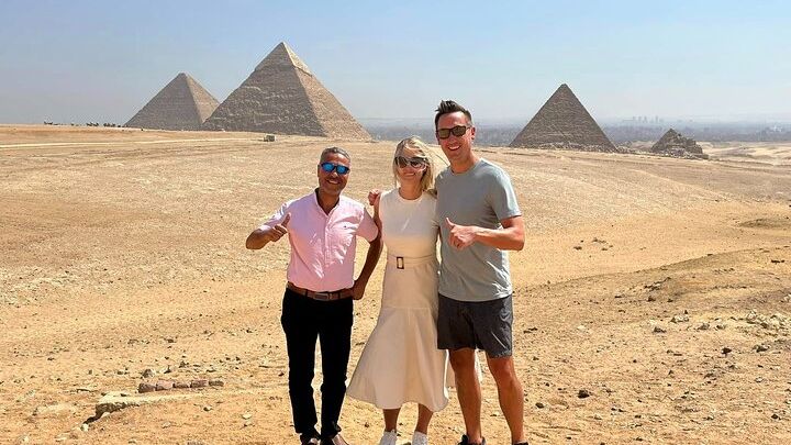 Pyramids, Temple and Egyptian Museum Tour