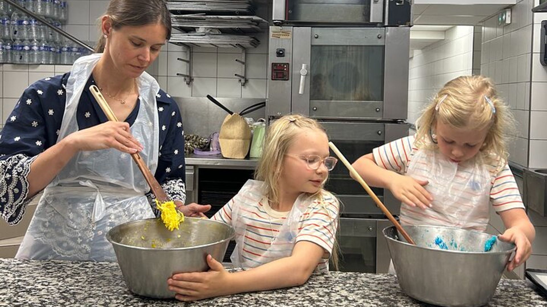 Cours de pâtisserie en petit groupe à Paris : Faire des baguettes et des pâtisseries
