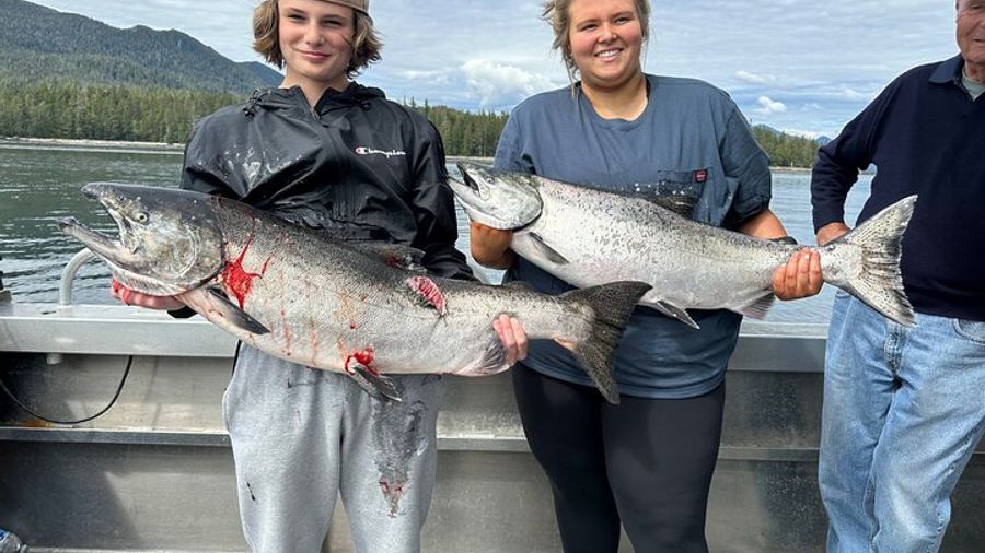 Ketchikan salmon and halibut fishing charter