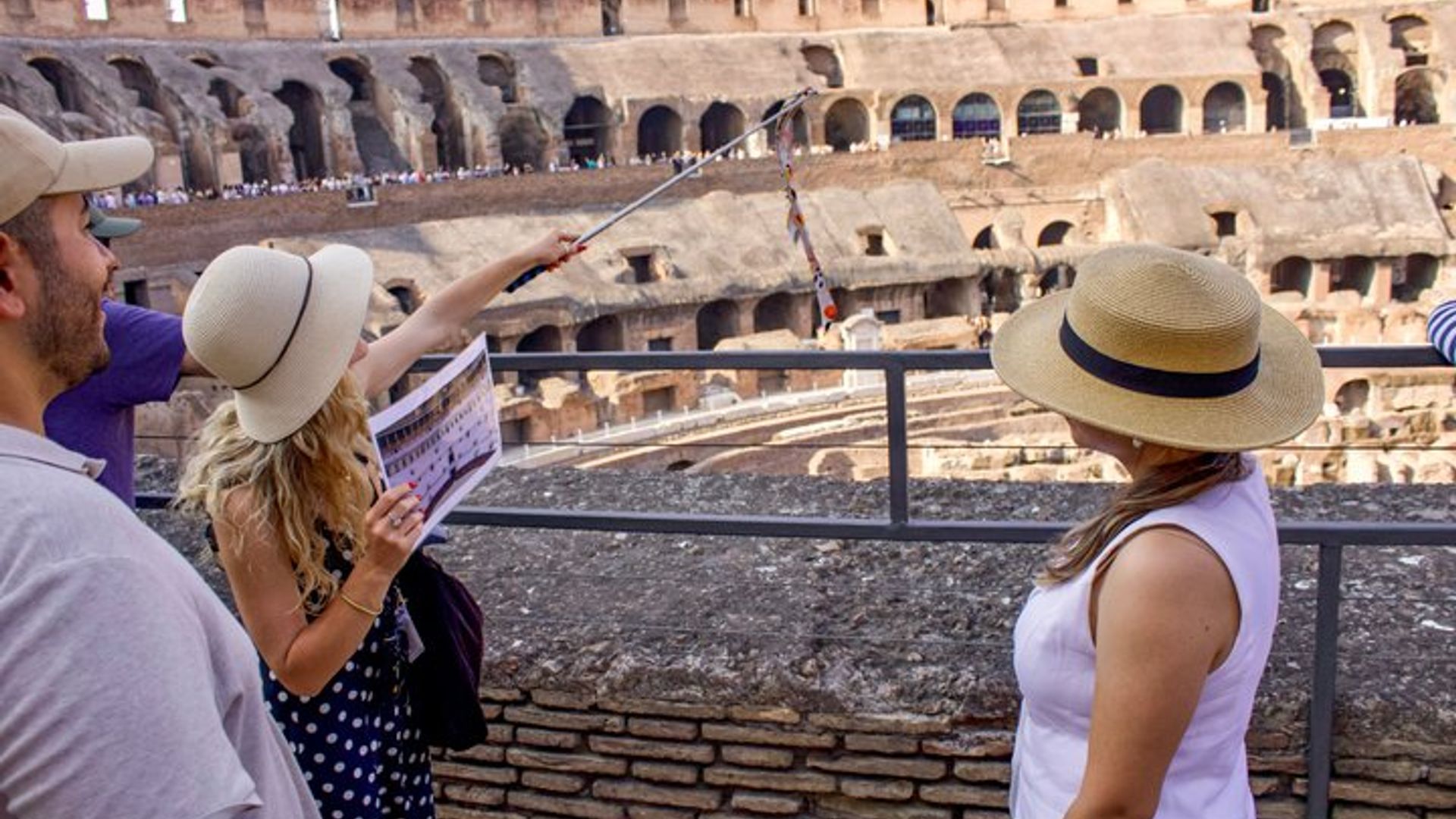 Rome: Colosseum, Palatine Hill, Forum Guided Tour