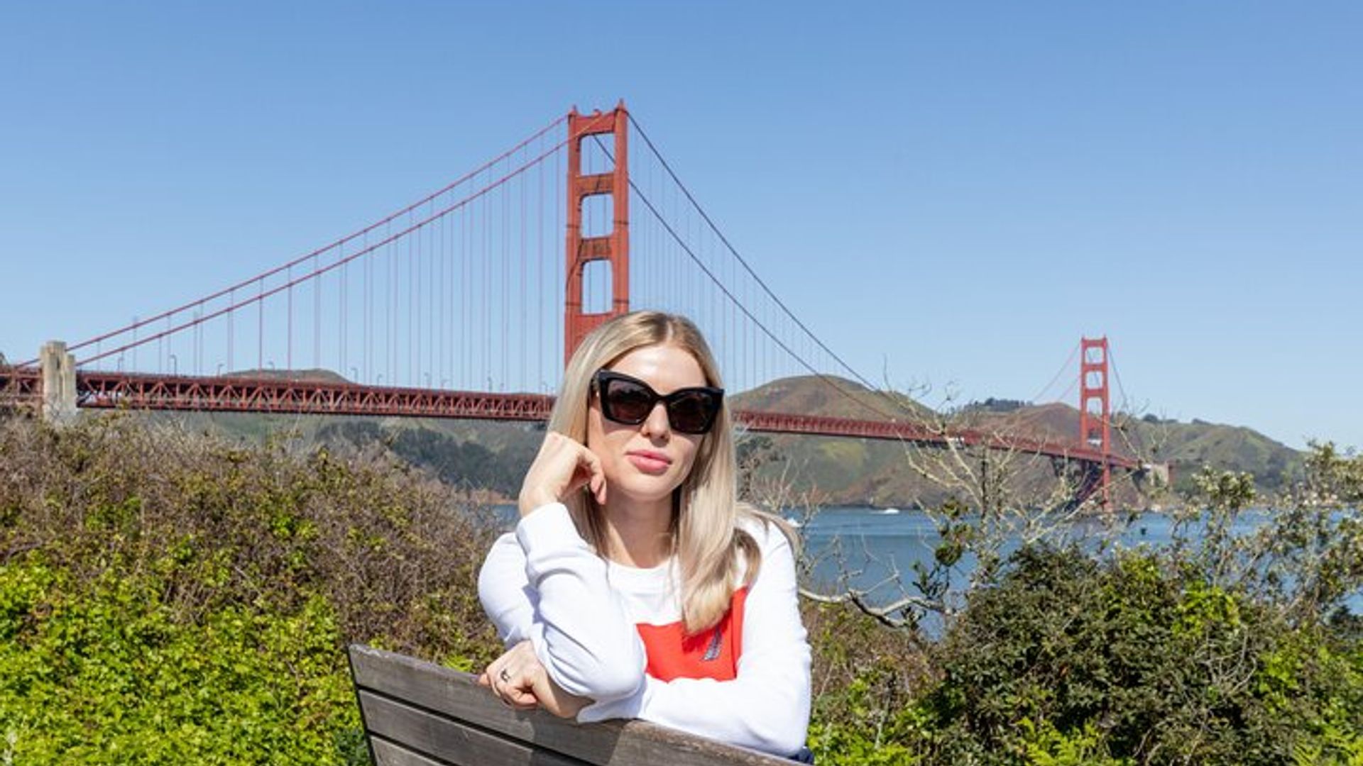 San Francisco : Professional Photoshoot at Golden Gate Bridge image 1