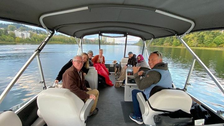 2-Hour Private Scenic River Boat Tour on the Willamette River