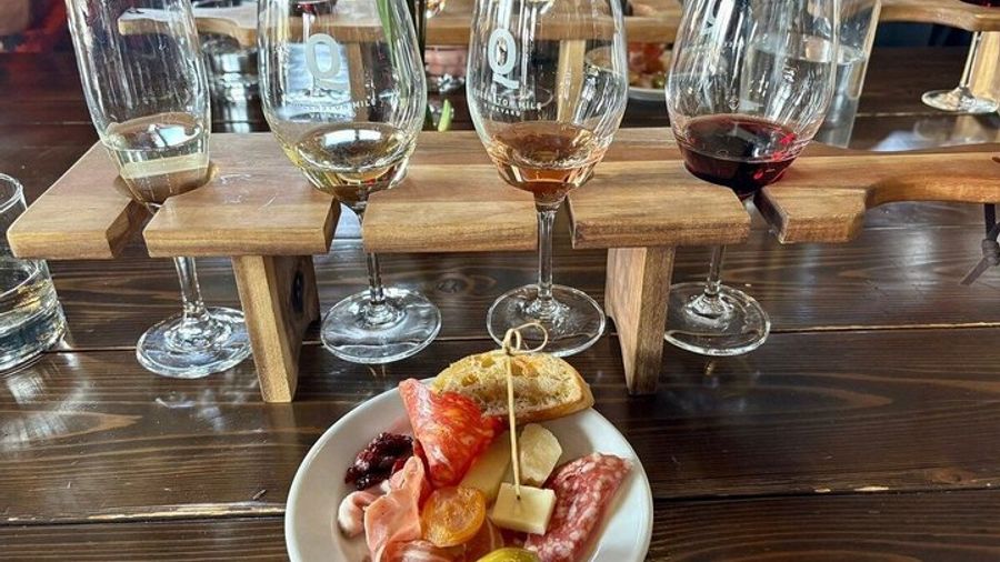 Niagara Falls: Evening Wine Tasting Tour With 3-Course Dinner