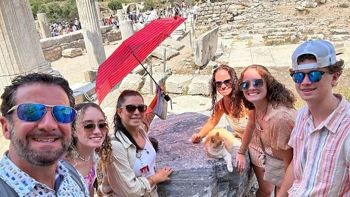 Kusadasi to Ephesus & Mary's House Small-Group Tour with Lunch