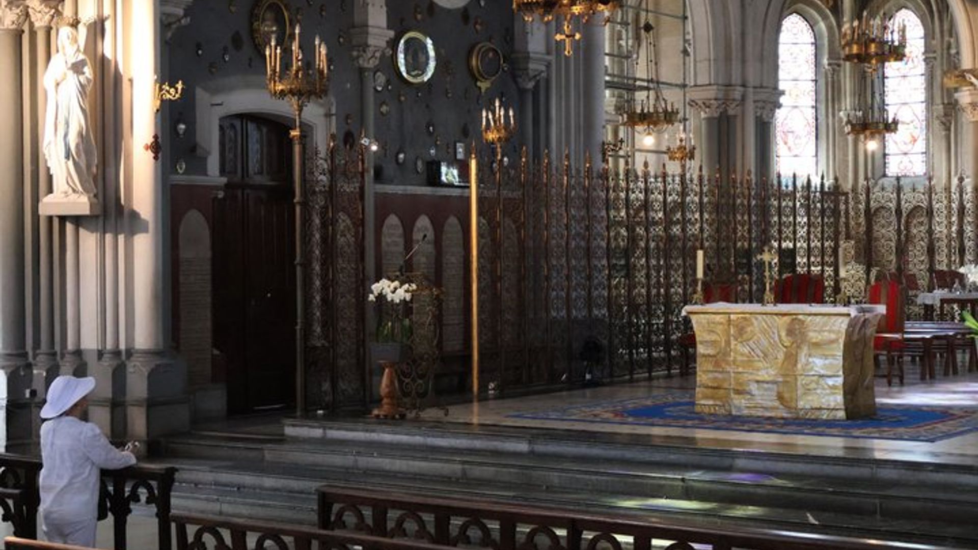 Tour privado espiritual de Lourdes desde San Sebastián