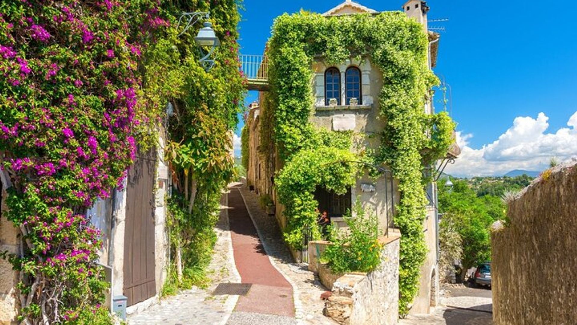 Nice Hilltop Villages PrivateTour Grasse Gourdon St-Paul DeVence