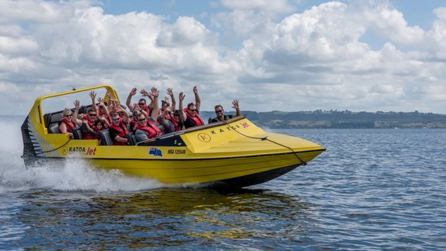 Katoa Jet Boat tour on Lake Rotorua