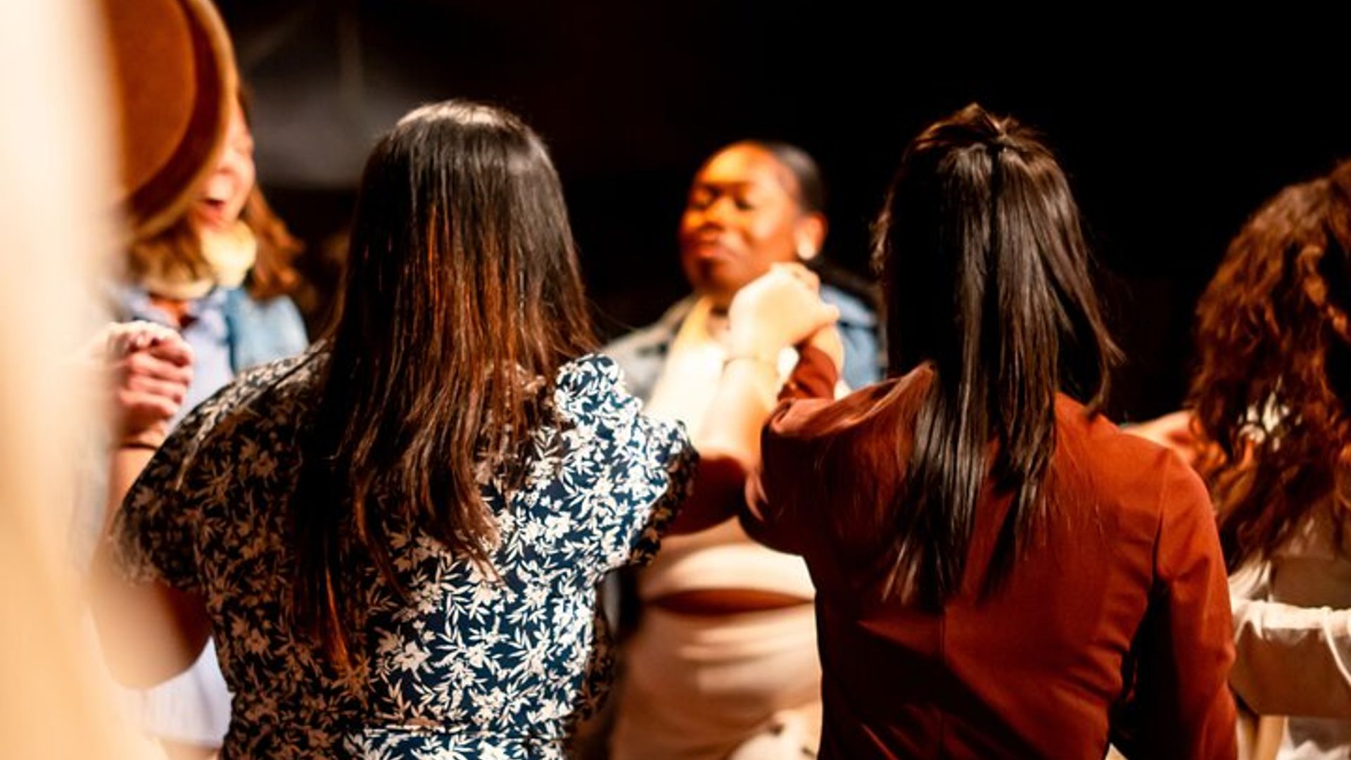 Cena espectáculo Fantasia Chems Ayour – Traslados desde Agadir/Taghazout