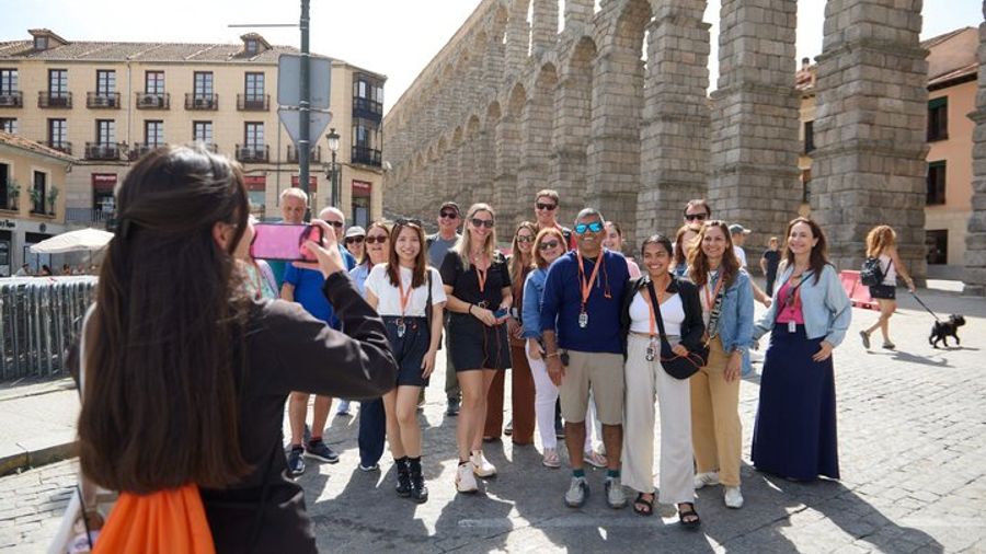 Discover Segovia Historic Walking Tour with Official Guide