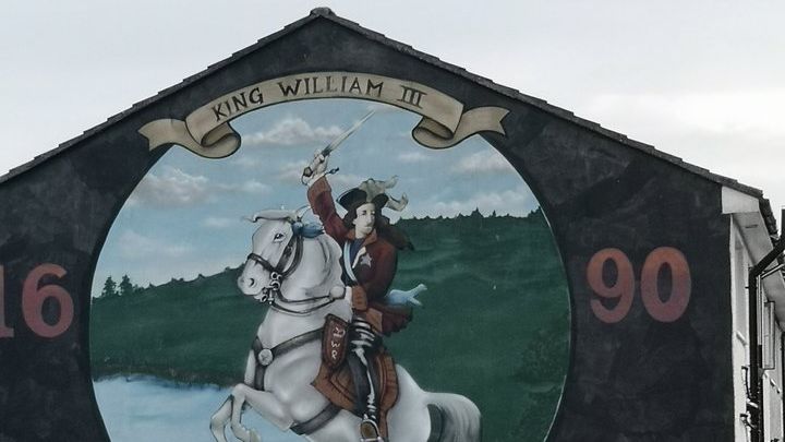 Belfast Private Tour of Troubles Landmarks by Taxi