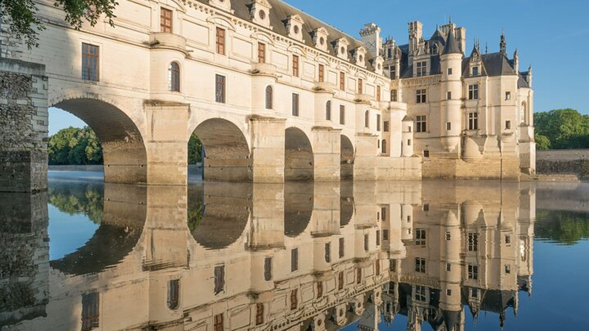 Excursion privée d'une journée aux châteaux de Chenonceau et de Chambord au départ de Tours