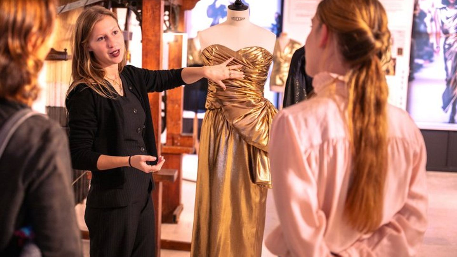 Visita guiada al Museo de la Seda de Brochier