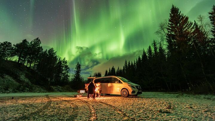 Tromso Small-Group Full-Day Northern Lights Hunting Tour