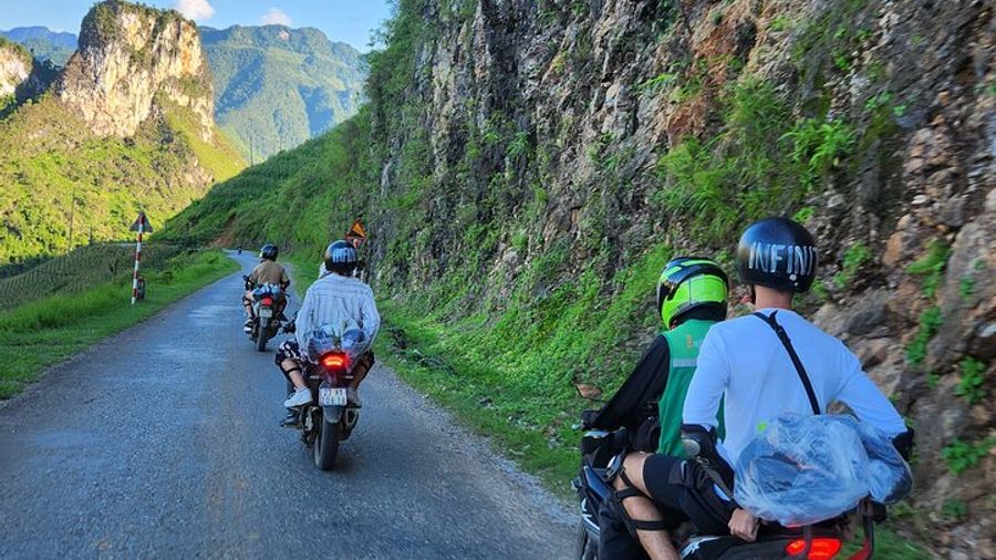 Ha Giang Loop 3-Day Tour with Extra Night & Pickup
